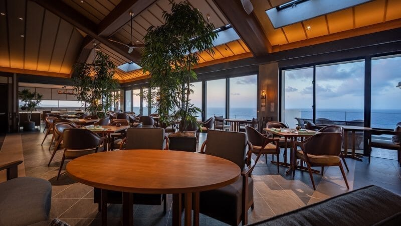 One Suite THE GRAND（ワンスイート　ザ・グランド）-沖縄-レストラン｜一度は泊まりたい 日本の高級旅館・ブティックホテル（Best Boutique Stays Japan）