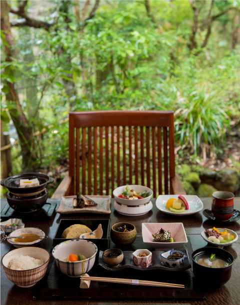 谷川の湯 あせび野-朝食｜一度は泊まりたい 日本の高級旅館・ブティックホテル（Best Boutique Stays Japan）