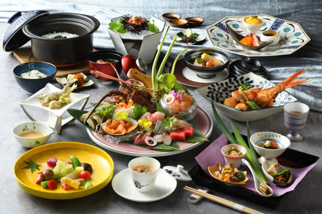 伊豆ホテル リゾート＆スパ-夕食1｜一度は泊まりたい 日本の高級旅館・ブティックホテル（Best Boutique Stays Japan）